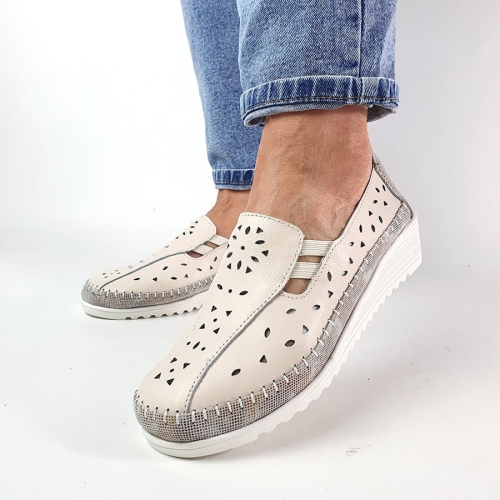 M077 Mokasyny Ażurowe Skórzane Beżowe T.Sokolski GB W23-28