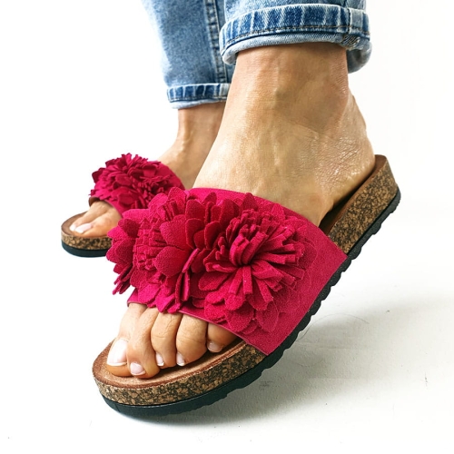 K216 Klapki z Profilowaną Podeszwą i Ozdobnymi Kwiatkami  Lustilla (3).jpg