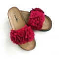 K216 Klapki z Profilowaną Podeszwą i Ozdobnymi Kwiatkami Lustilla (6).jpg