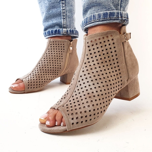 SA111 Botki Zamszowe Ażurowe T.Sokolski W24-100 (3).jpg