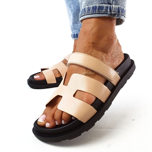 K231 Beżowe Wsuwane Klapki z Zapieciem na Rzep Beriolla (11).jpg